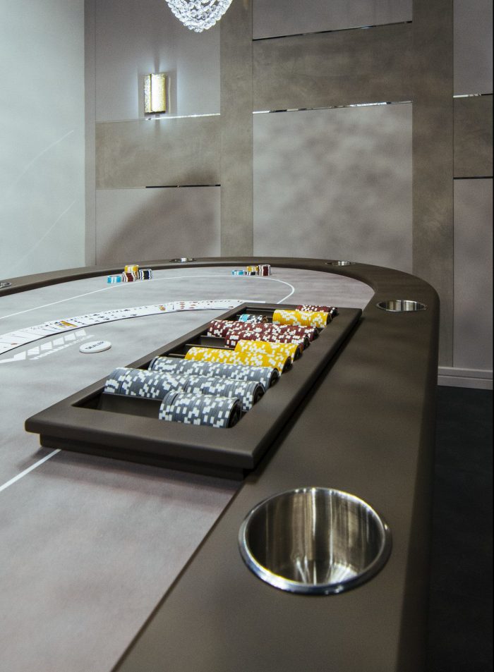 Vegas Oval Poker Table